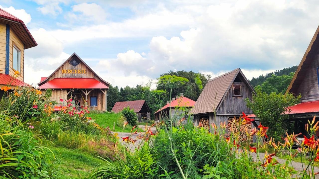 La Vieille Ferme, Ecogite Saint-Fulgence ภายนอก รูปภาพ