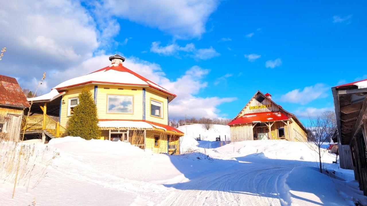 La Vieille Ferme, Ecogite Saint-Fulgence ภายนอก รูปภาพ