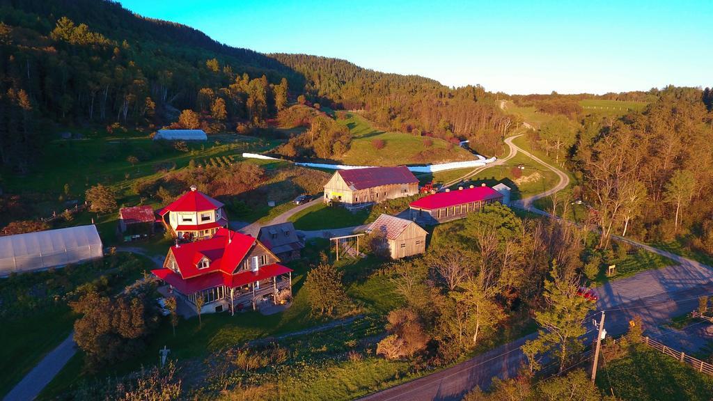 La Vieille Ferme, Ecogite Saint-Fulgence ภายนอก รูปภาพ