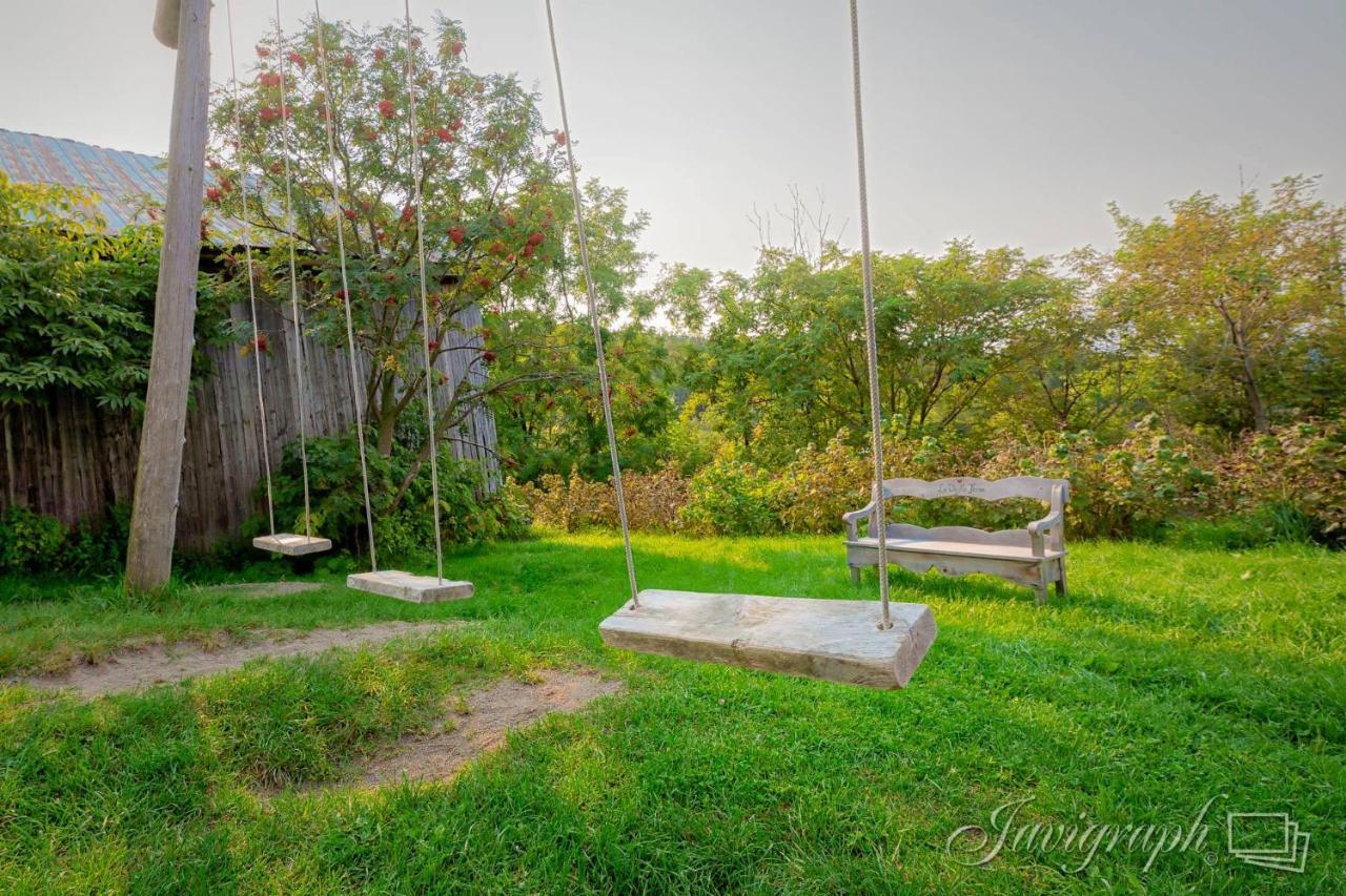 La Vieille Ferme, Ecogite Saint-Fulgence ภายนอก รูปภาพ